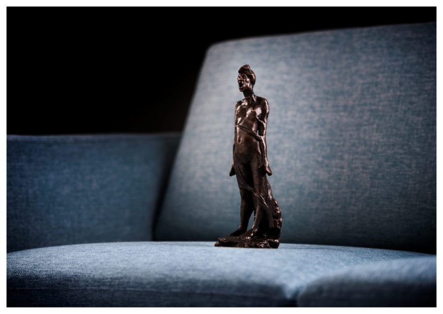 Gustav Vigeland – Angsten står i sofaen hovedbilde
