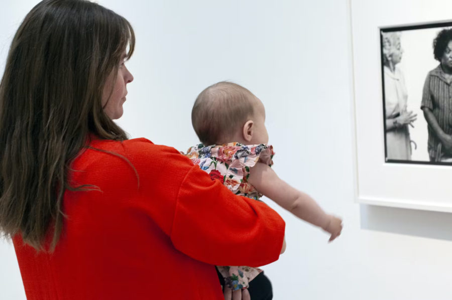 Eventbilde: Babyomvisning på Henie Onstad Kunstsenter